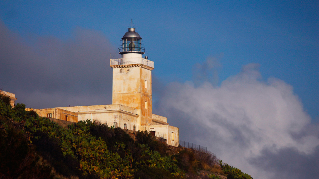 faro Capospertivento